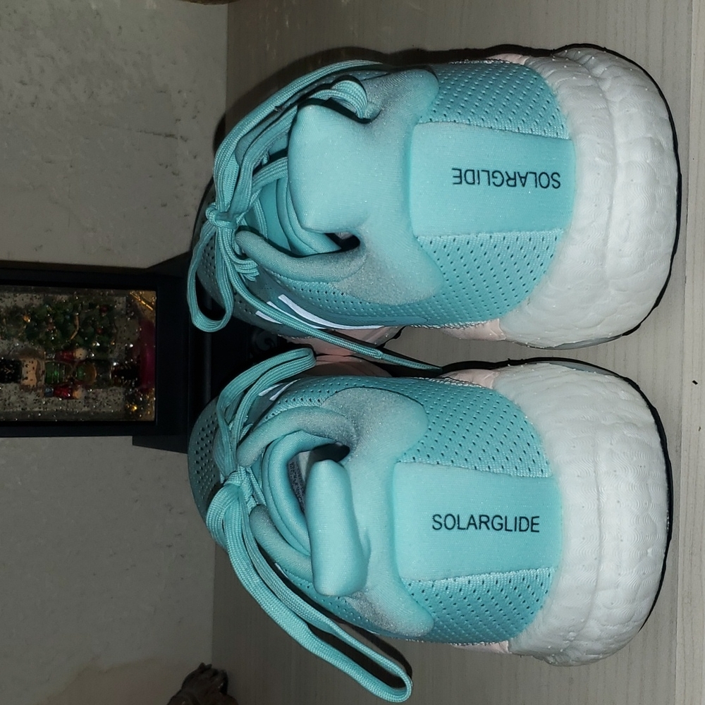 SOLD☆Adidas solar glide  athletic shoes. NWOT - Picture 5 of 9
